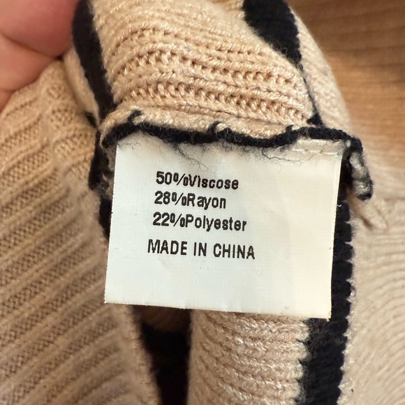 Super soft striped tan and black mock neck sweater women's L - Picture 6 of 8